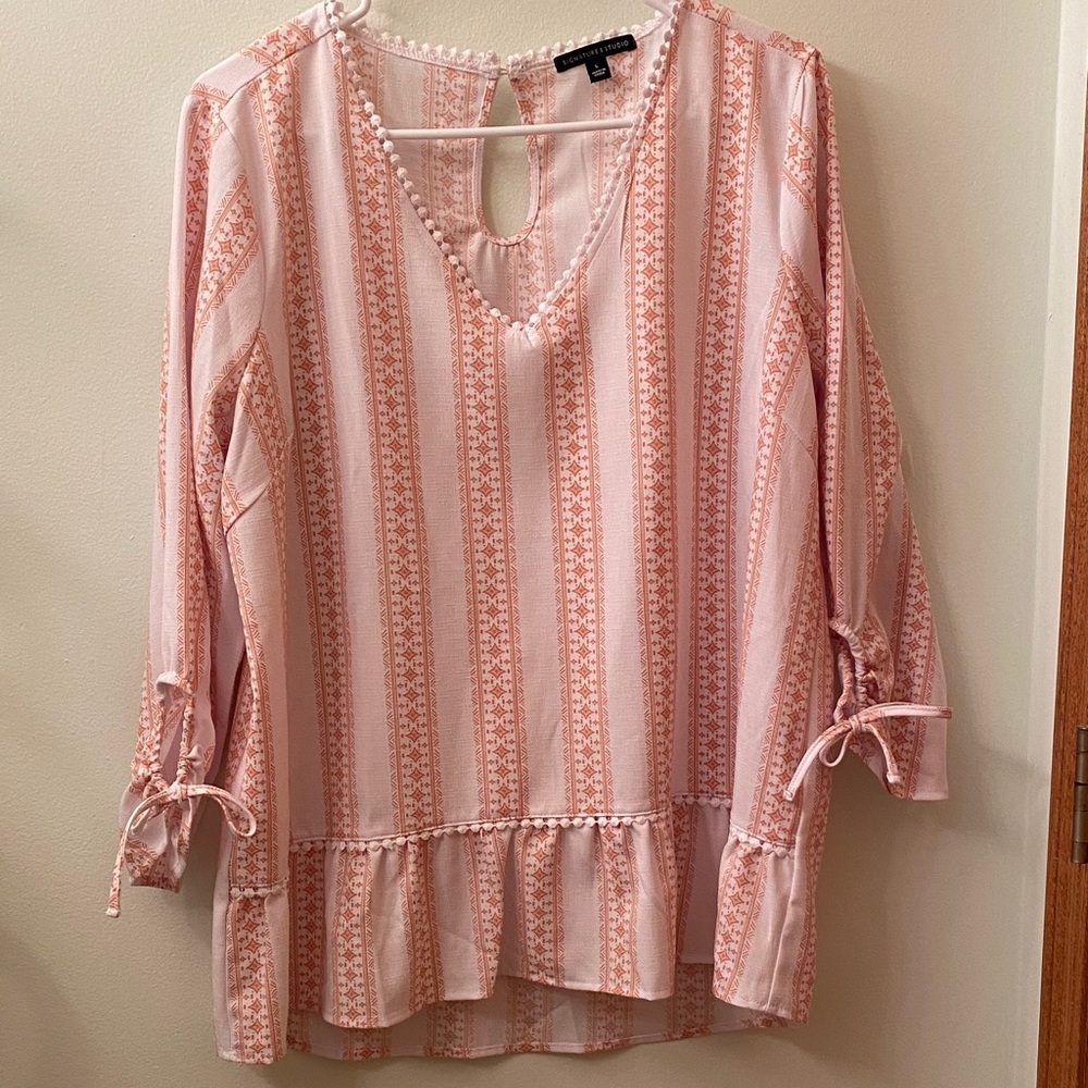 Women’s Signature Studio long sleeve top